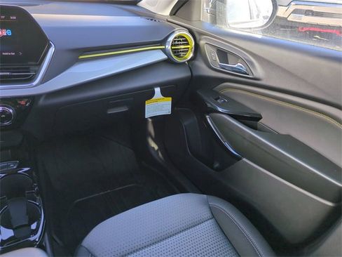 New 2026 Chevrolet Trax LT w/ Driver Confidence Package image 17