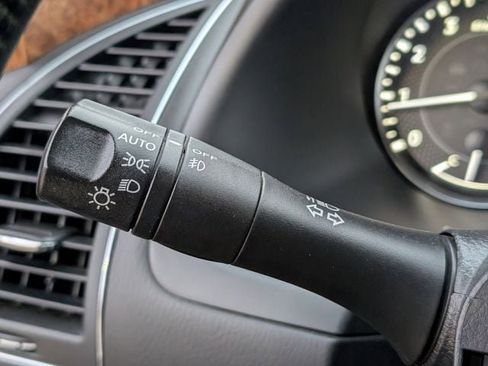 Used 2023 Nissan Armada SL image 21