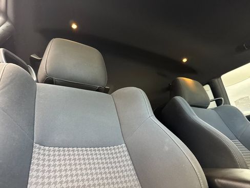 Used 2019 Dodge Challenger R/T RWD image 15