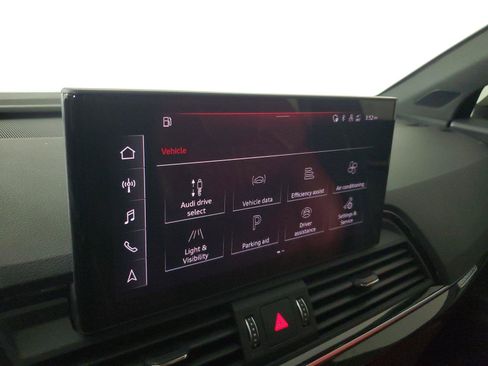 Used 2023 Audi SQ5 Prestige w/ Prestige Package AWD/4WD image 29