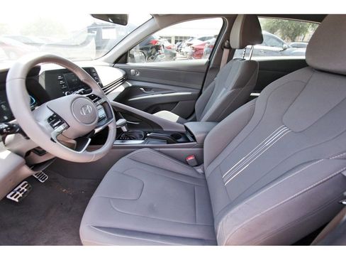 Certified 2025 Hyundai Elantra Sport FWD image 15