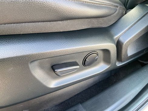 Used 2022 Ford Ranger Lariat w/ Technology Package image 11