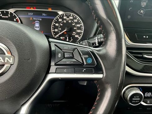 Used 2023 Nissan Altima 2.0 SR FWD image 12