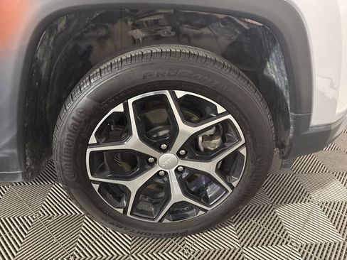 Certified 2024 Jeep Compass Limited image 16