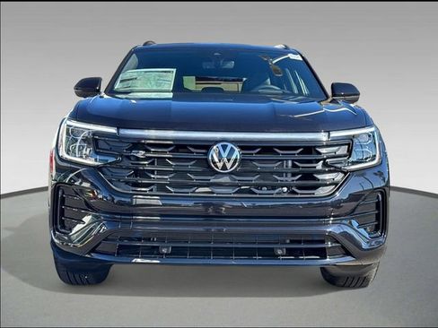 New 2026 Volkswagen Atlas Cross Sport SEL R-Line image 2