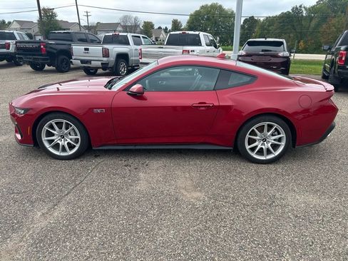 Used 2024 Ford Mustang GT Premium image 4