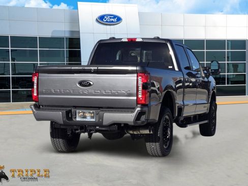 New 2026 Ford F250 Lariat w/ Black Appearance Package image 5