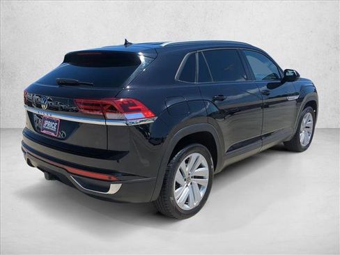 Used 2022 Volkswagen Atlas Cross Sport SE image 5