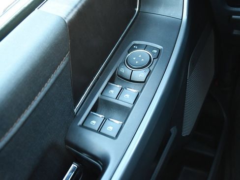 Used 2023 Ford F150 Lightning Lariat image 22