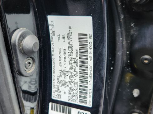 Used 2020 Toyota Tacoma SR5 AWD/4WD image 23