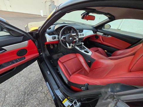 Used 2009 BMW Z4 sDrive30i image 21