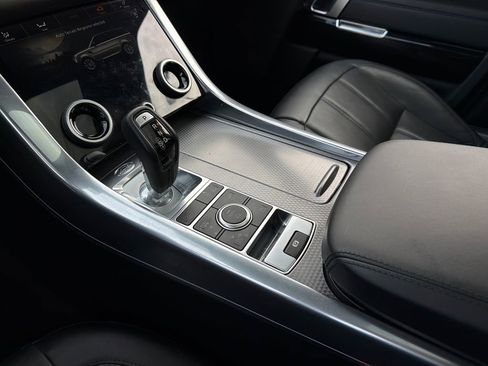 Used 2021 Land Rover Range Rover Sport HSE Dynamic image 31