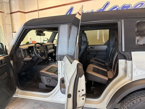 Used 2024 Ford Bronco Big Bend image 8