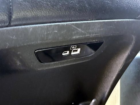 Used 2022 Chrysler Pacifica Touring-L FWD image 22
