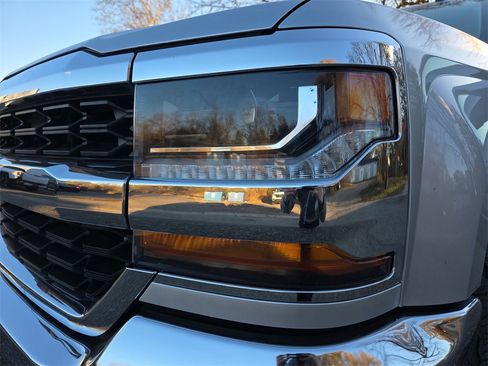 Used 2017 Chevrolet Silverado 1500 LT w/ All Star Edition image 29