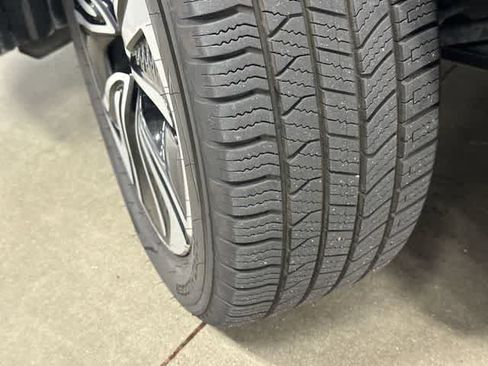 Used 2018 Honda Civic EX-L image 29