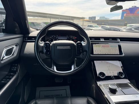 Used 2018 Land Rover Range Rover Velar R-Dynamic SE AWD/4WD image 20