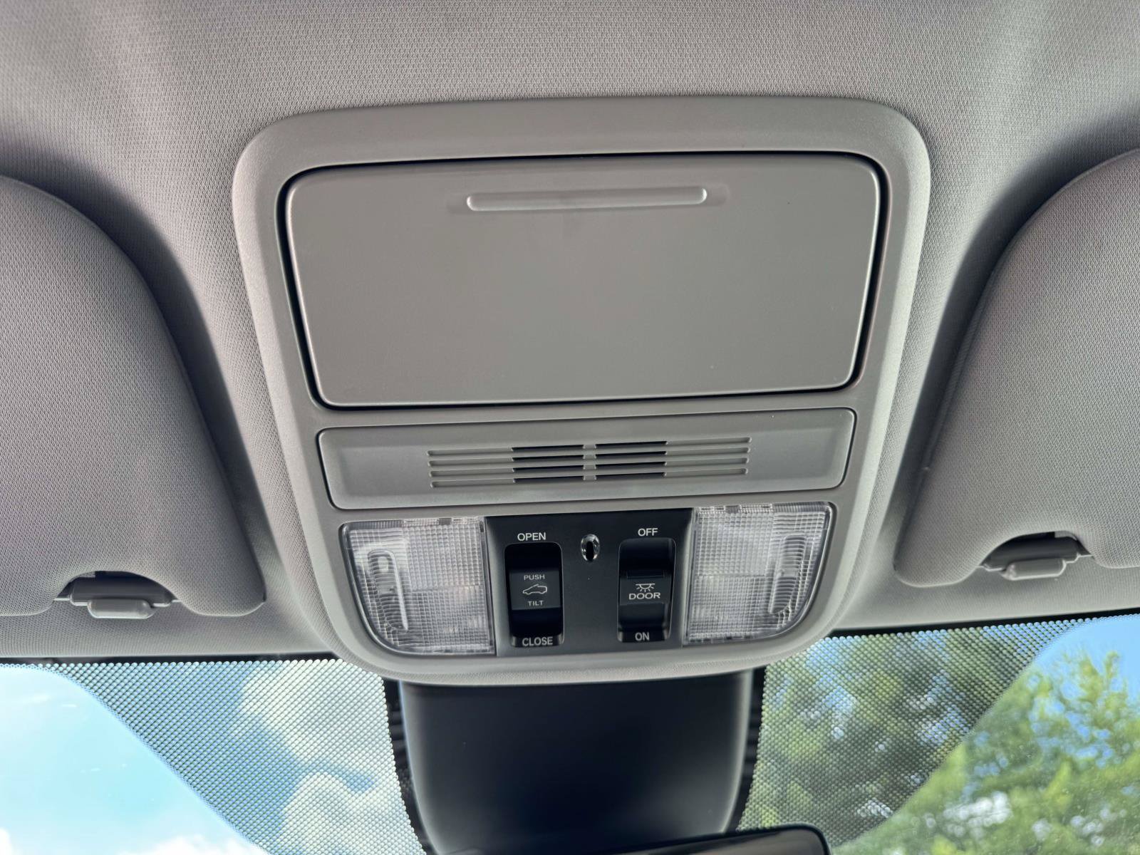 Used 2022 Honda Odyssey EX-L image 29