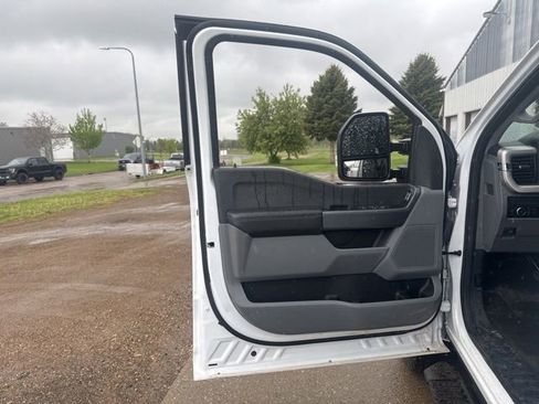 Used 2023 Ford F250 XLT AWD/4WD image 11