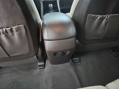 Used 2018 Hyundai Santa Fe Sport FWD image 18