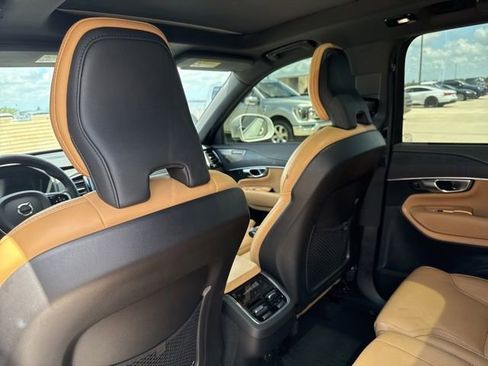 Used 2024 Volvo XC90 B6 Ultimate w/ Protection Package AWD/4WD image 13