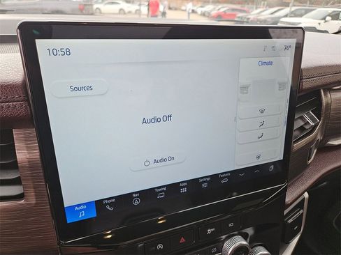 Used 2024 Ford Expedition Limited image 21