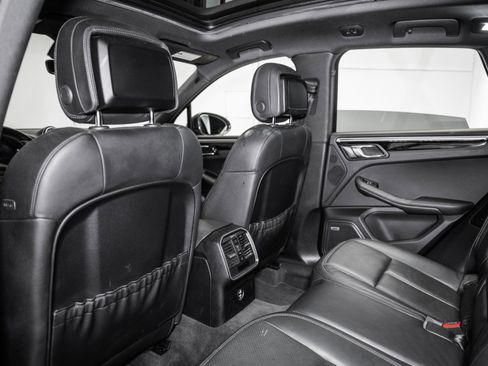 Used 2021 Porsche Macan S image 20