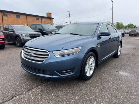 Certified 2018 Ford Taurus SEL w/ Equipment Group 201A FWD image 25