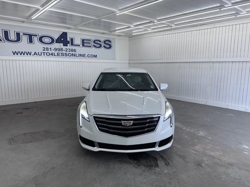 Used 2019 Cadillac XTS FWD image 2
