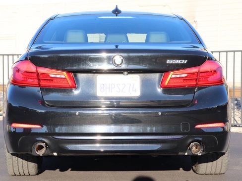 Used 2019 BMW 530i w/ Convenience Package image 7