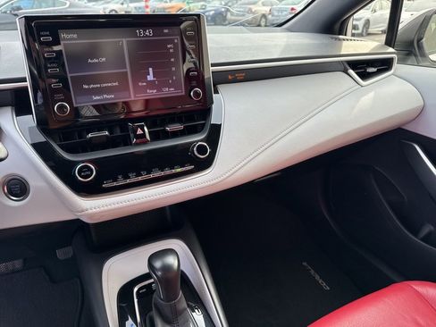 Used 2020 Toyota Corolla SE image 20