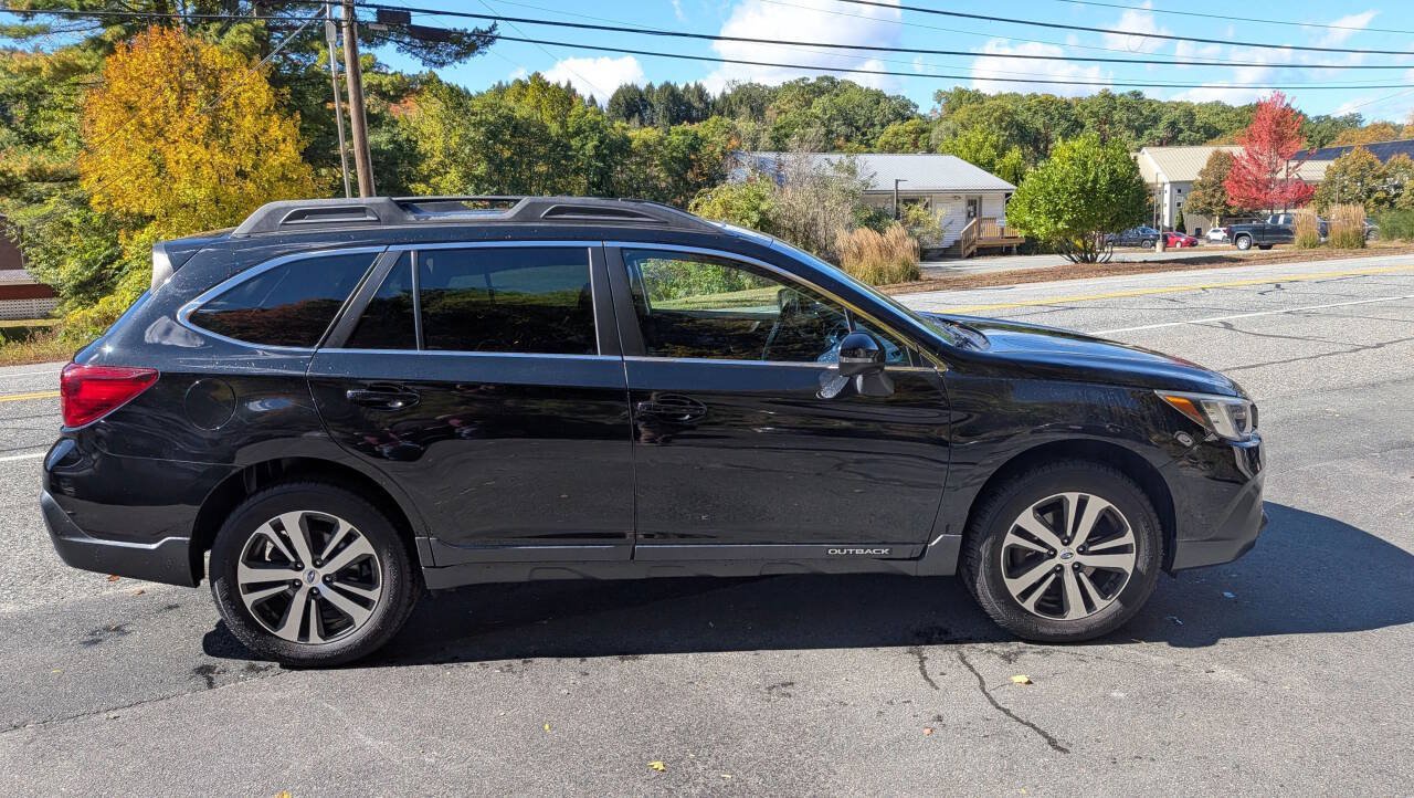 Used 2019 Subaru Outback 2.5i Limited AWD/4WD image 13