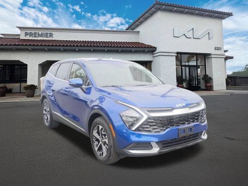 Used 2023 Kia Sportage EX FWD image 2