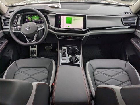 New 2024 Volkswagen Atlas Peak Edition SEL image 15