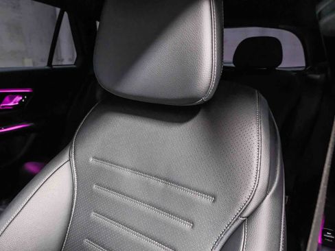 Used 2025 Mercedes-Benz GLC 350e 4MATIC image 26