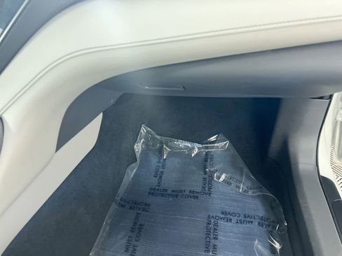 Used 2023 Toyota Camry SE image 31