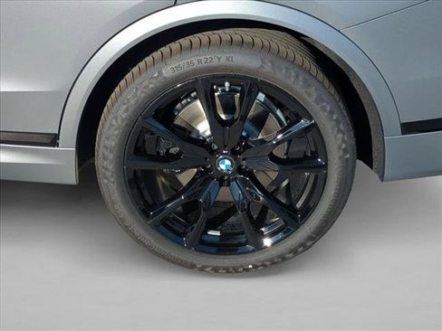 New 2027 BMW X7 xDrive40i w/ M Sport Package AWD/4WD image 10