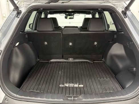 Used 2024 Toyota Corolla Cross XSE w/ Convenience Package image 28