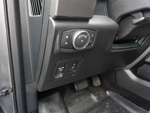 Used 2018 Ford F150 XLT w/ Equipment Group 302A Luxury AWD/4WD image 14
