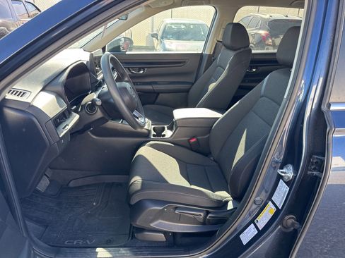Used 2025 Honda CR-V LX image 8