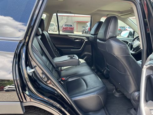 Used 2025 Toyota RAV4 XLE Premium w/ Weather Package AWD/4WD image 31