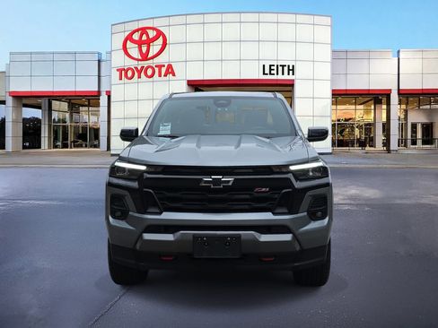 Used 2023 Chevrolet Colorado Z71 w/ Z71 Convenience Package 2 image 2