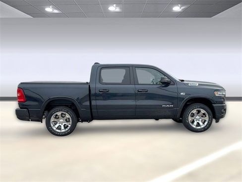 New 2026 RAM 1500 4x4 Crew Cab image 8