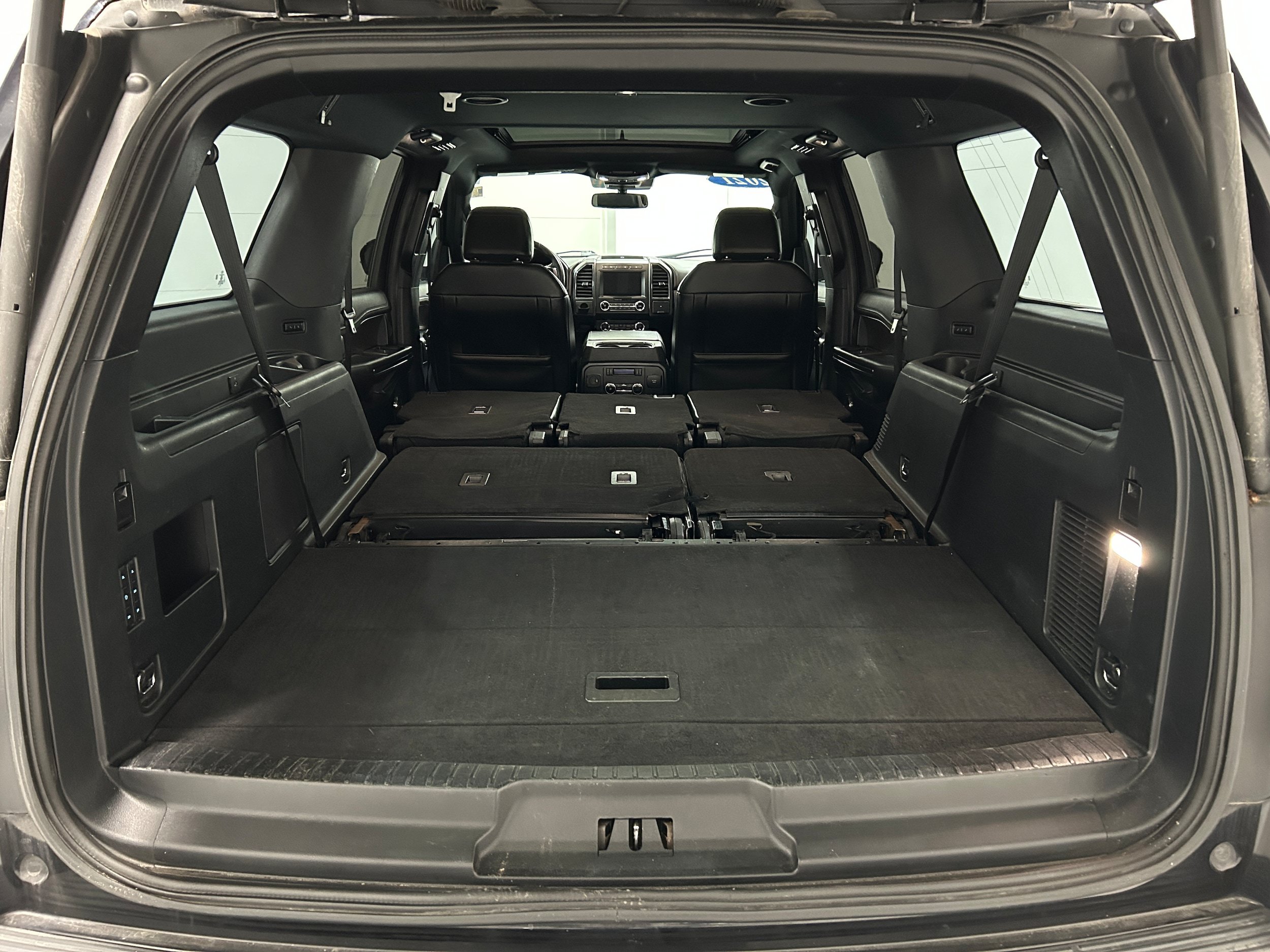 Used 2021 Ford Expedition Max Limited AWD/4WD image 38