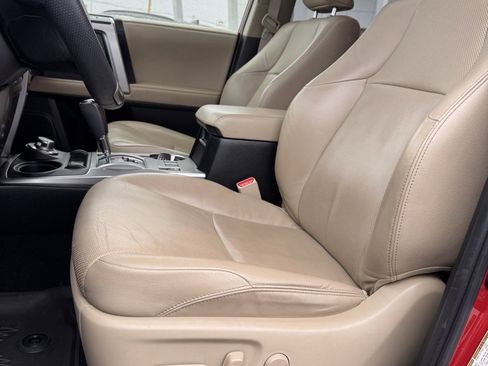 Used 2020 Toyota 4Runner Limited image 11