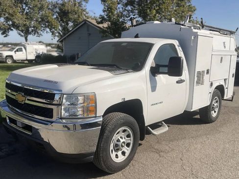 Used 2013 Chevrolet Silverado 3500 W/T RWD image 1