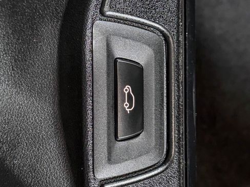 Used 2019 BMW X5 xDrive40i w/ Convenience Package image 48