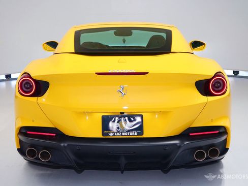 Used 2023 Ferrari Portofino M image 8