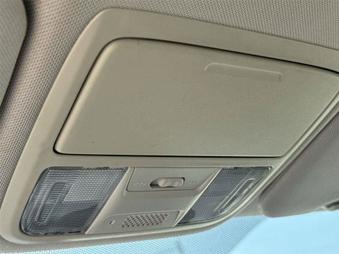 Used 2015 Honda CR-V LX image 32
