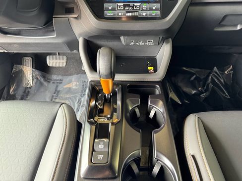 Used 2026 Subaru Forester Wilderness w/ Wilderness Plus Package AWD/4WD image 11